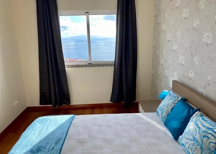 Canico Penthouse With Sea View